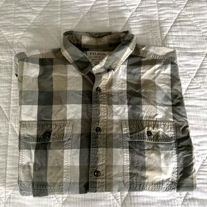 Filson men’s cotton plaid button down size XL olive khaki